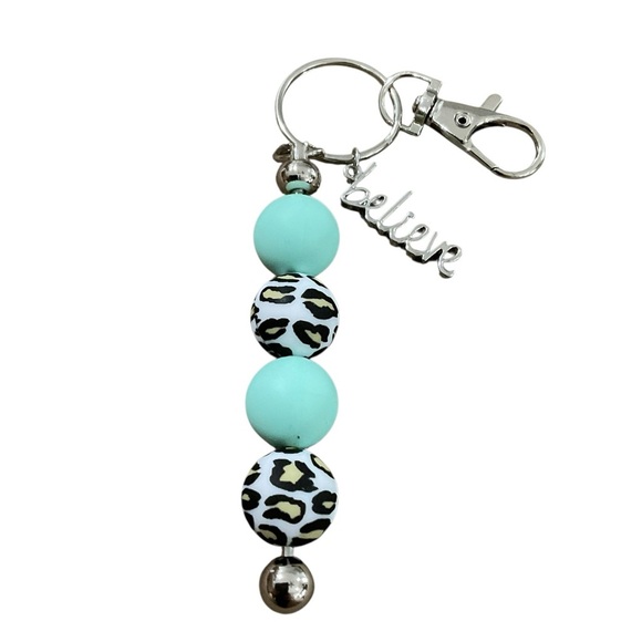 Handcrafted Believe Key Holder - Picture 1 of 2